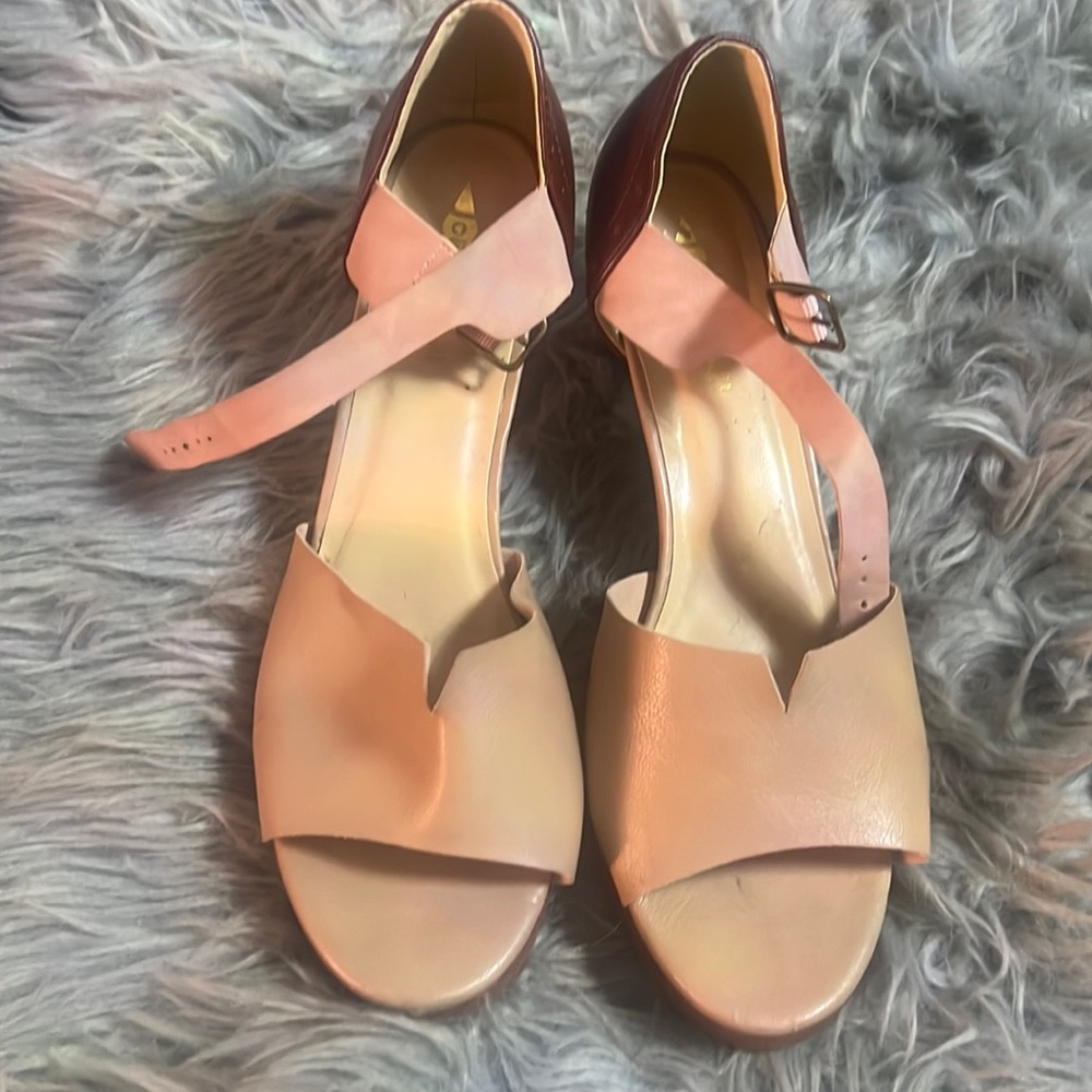 Two tone 40s style shoes
